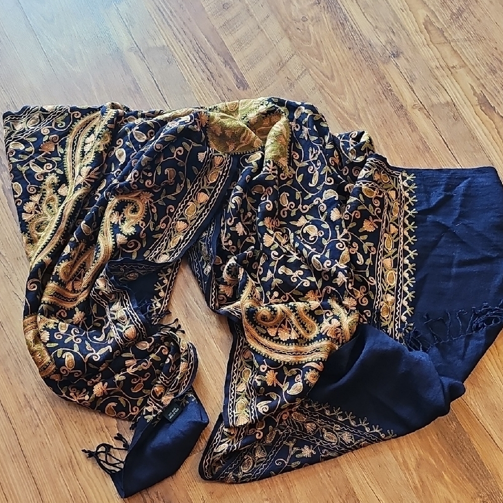 Elegant Paisley Scarf in Navy and Gold. Must BUNDLE
